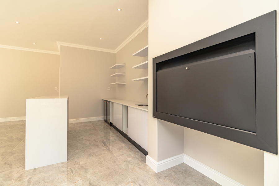 4 Bedroom Property for Sale in Fernridge Western Cape